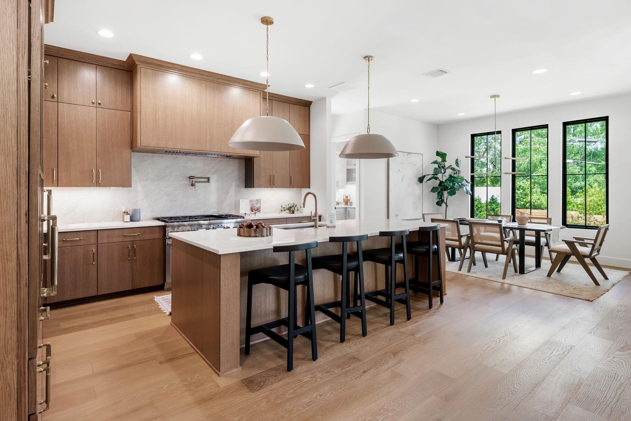 2703 Oak Park Dr, Austin, TX 78704