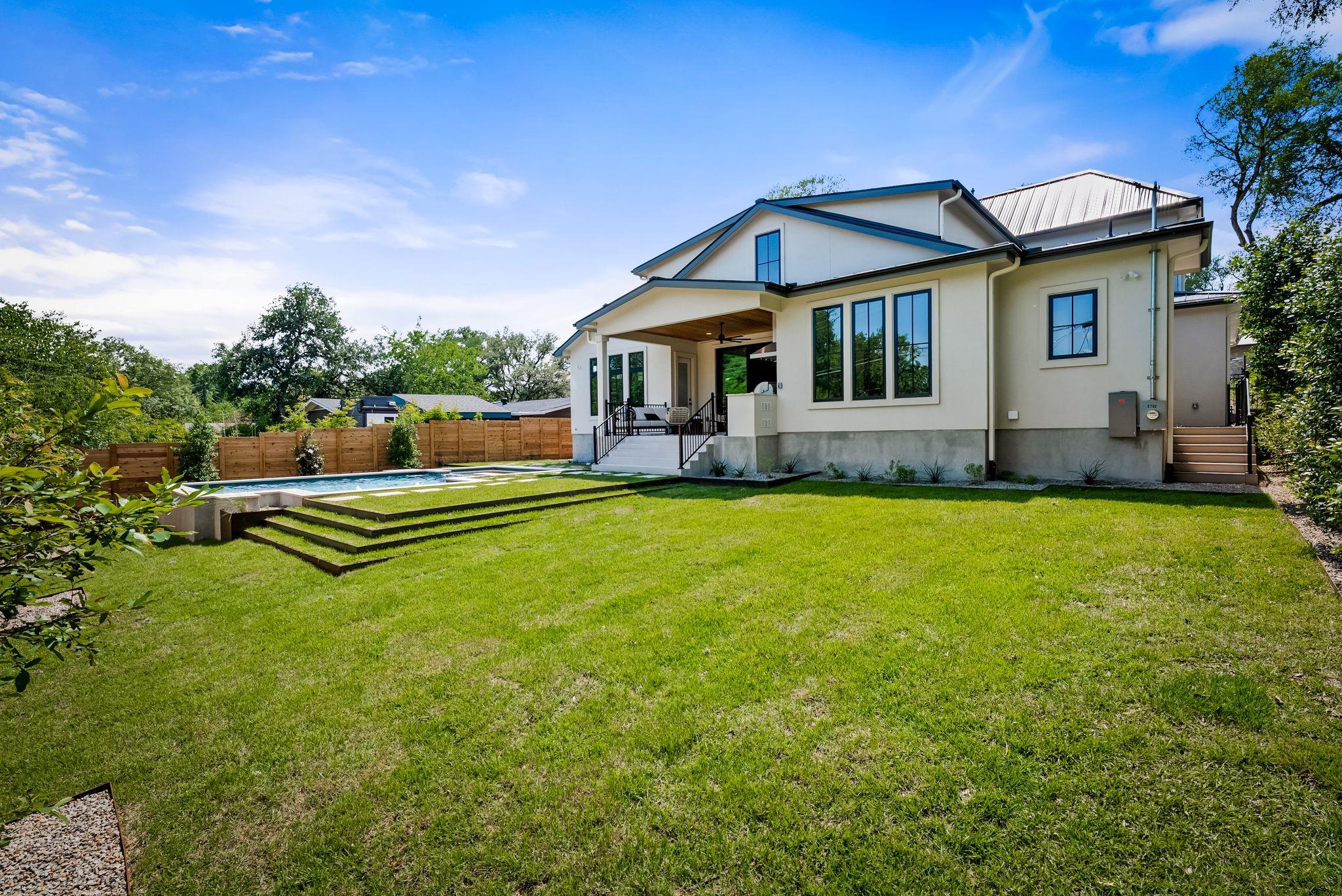 2703 Oak Park Dr, Austin, TX 78704
