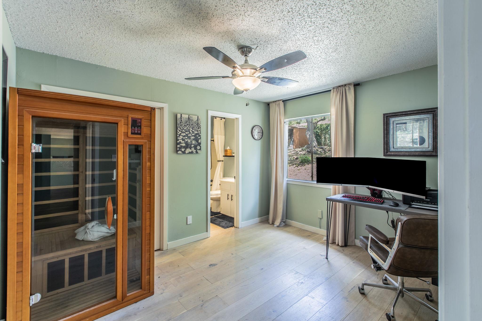 7010 Grove Crest Dr, Austin, TX 78736