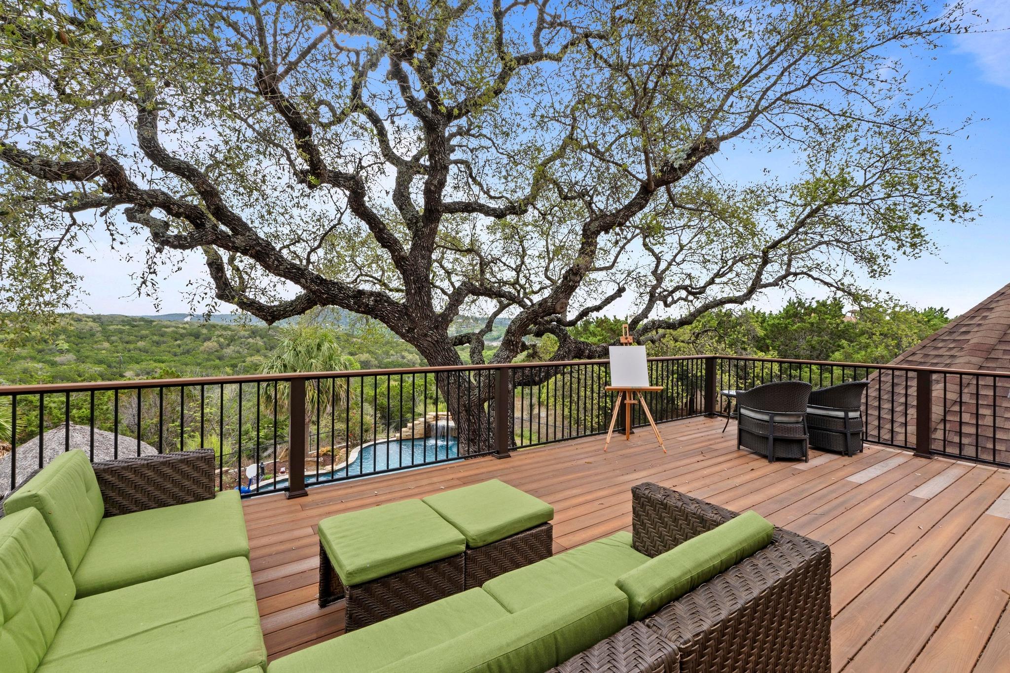 8211 Moon Rise Trl, Jonestown, TX 78645