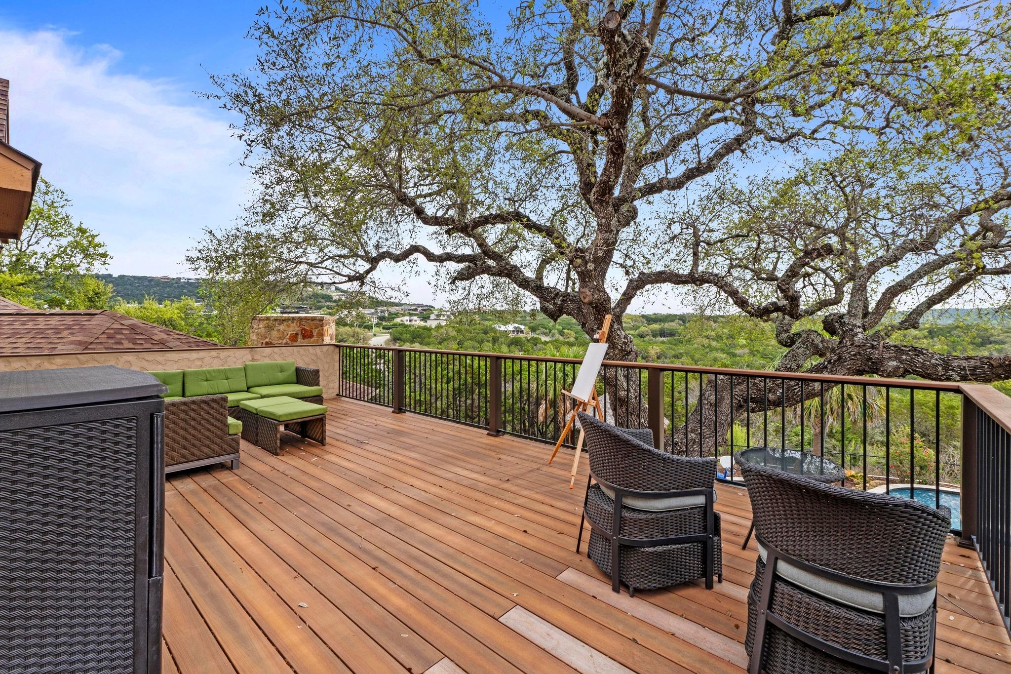 8211 Moon Rise Trl, Jonestown, TX 78645