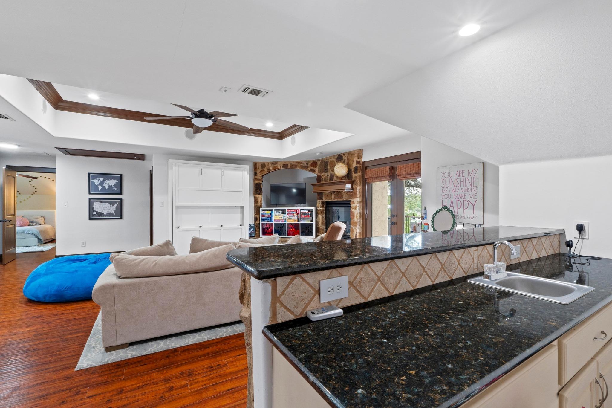 8211 Moon Rise Trl, Jonestown, TX 78645