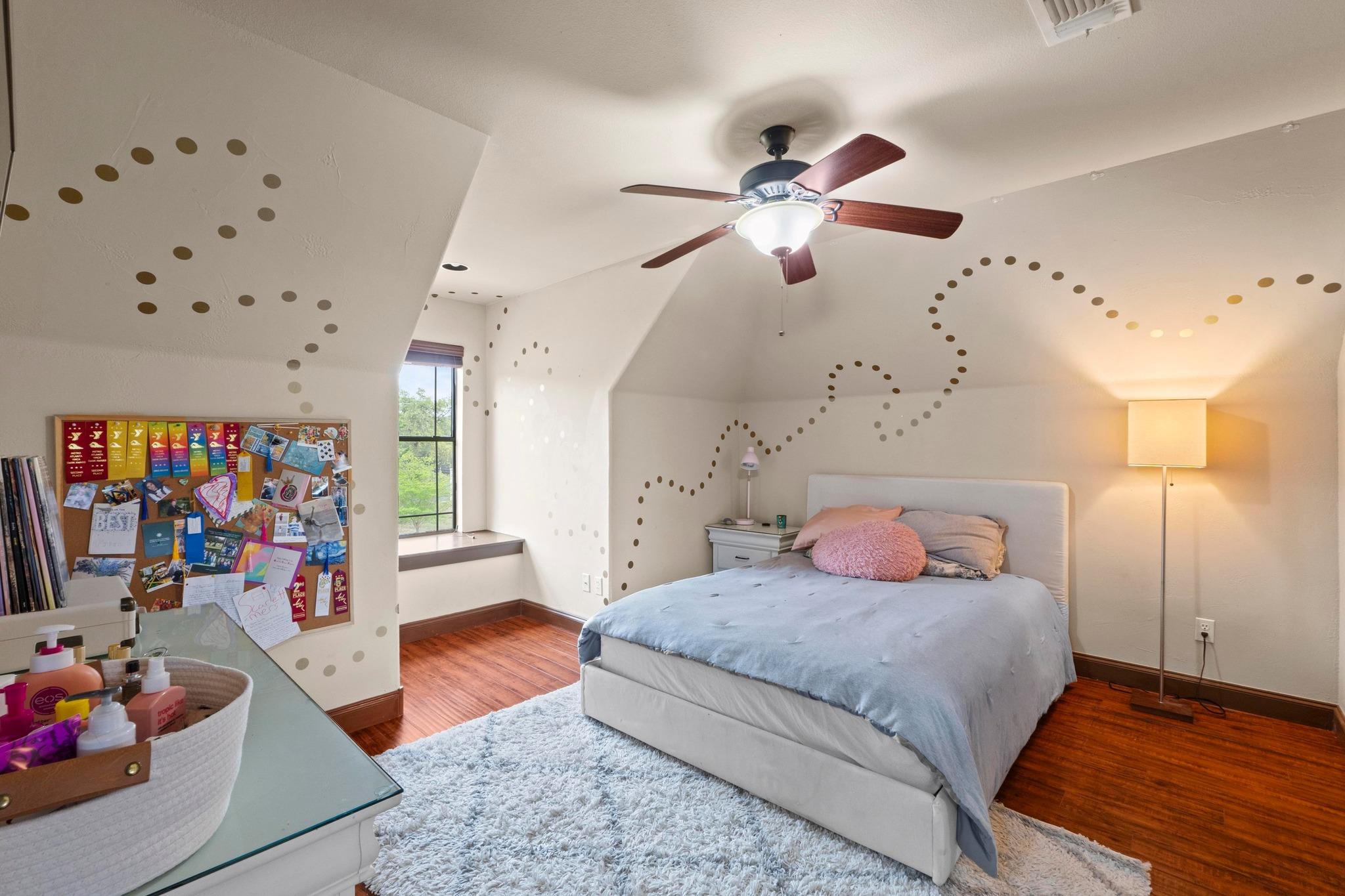 8211 Moon Rise Trl, Jonestown, TX 78645