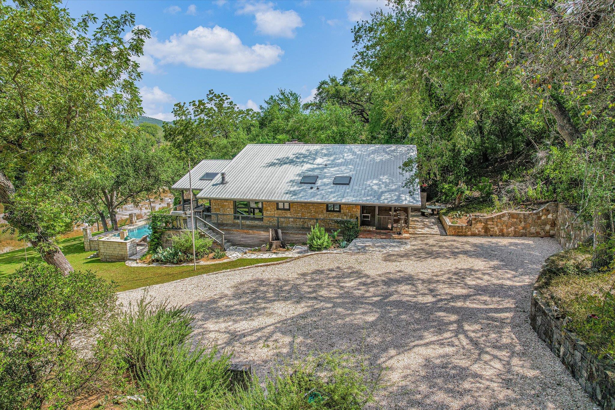 1121 Hidden Valley Rd, Wimberley, TX 78676