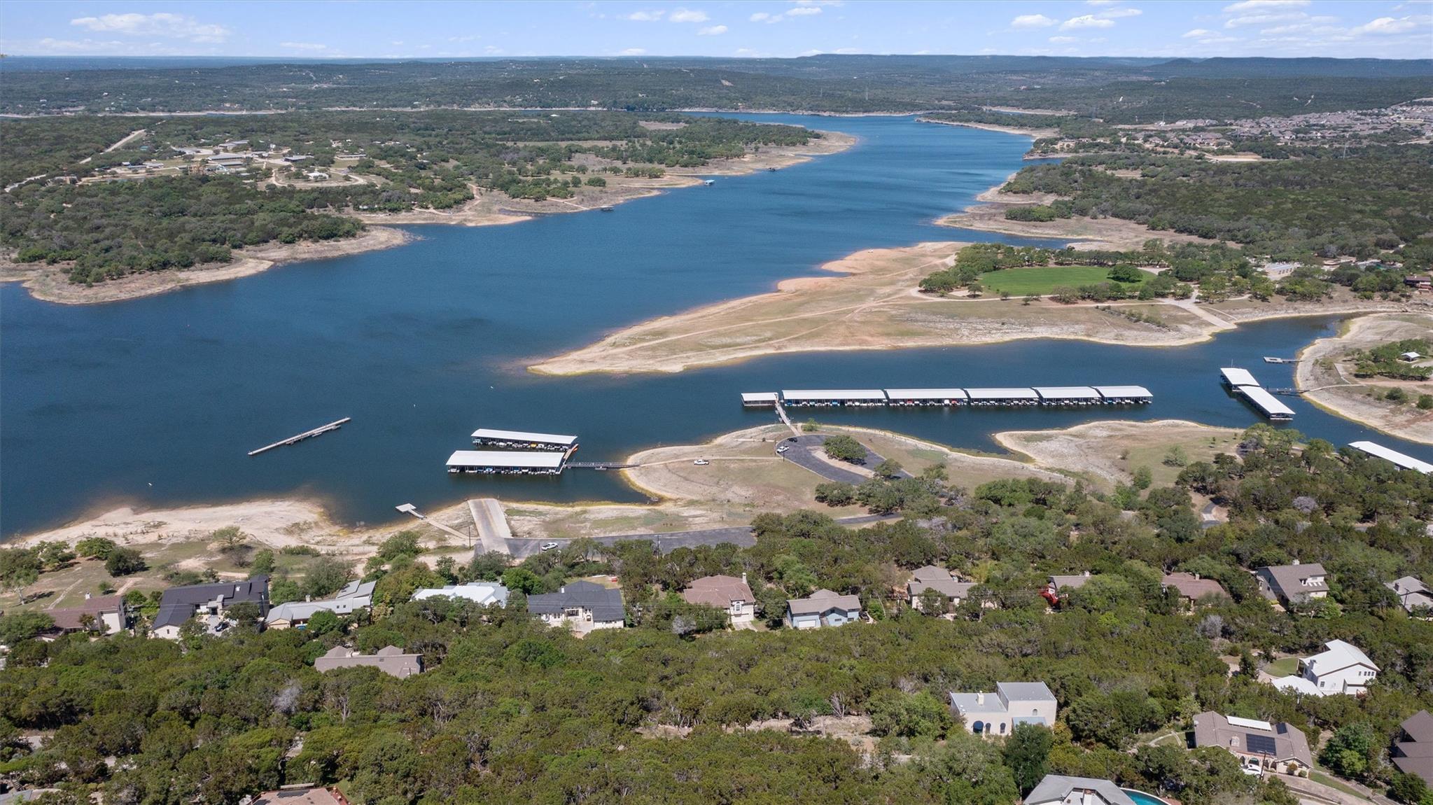 6203 Lakeshore Dr, Lago Vista, TX 78645
