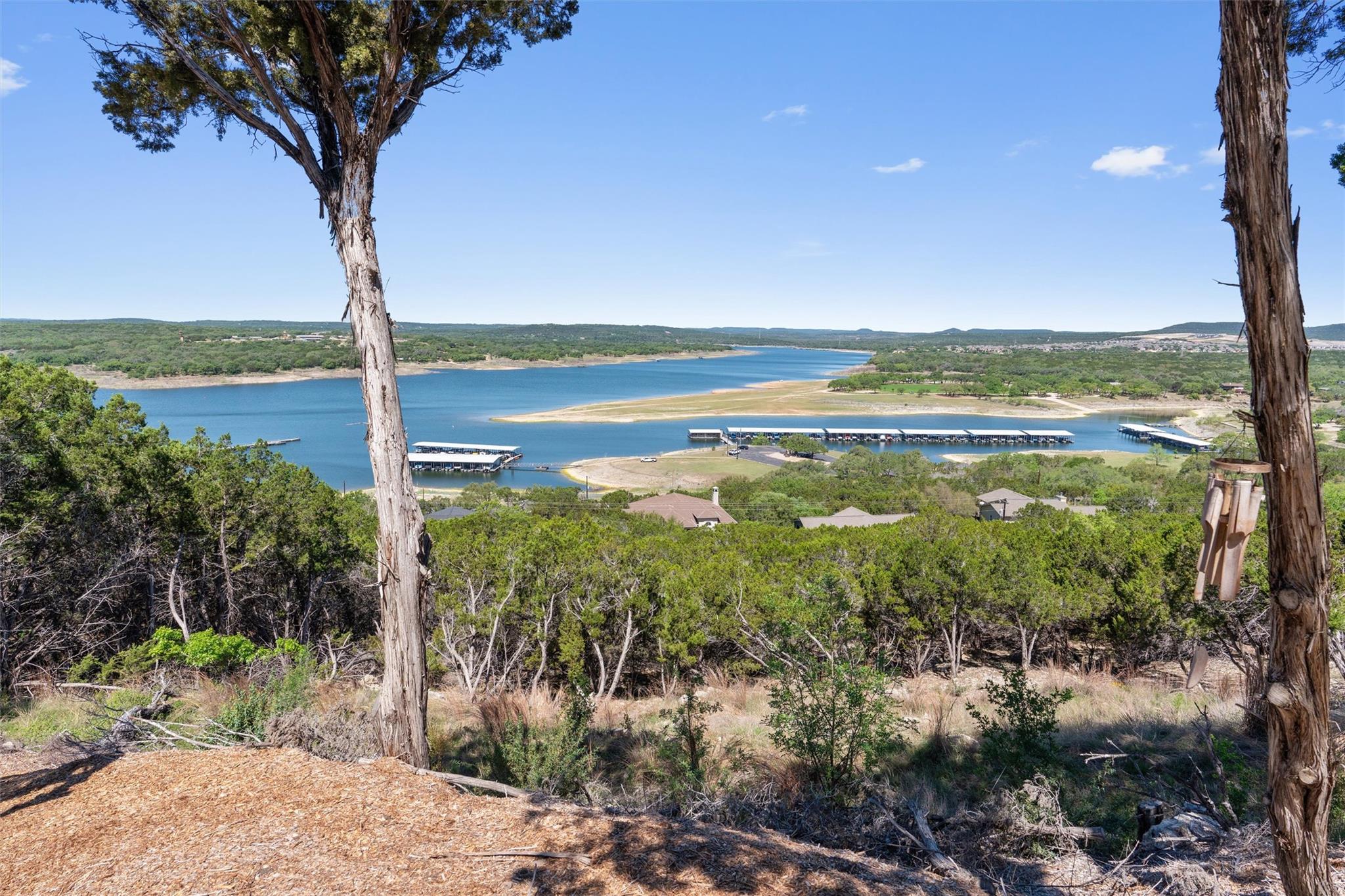 6203 Lakeshore Dr, Lago Vista, TX 78645