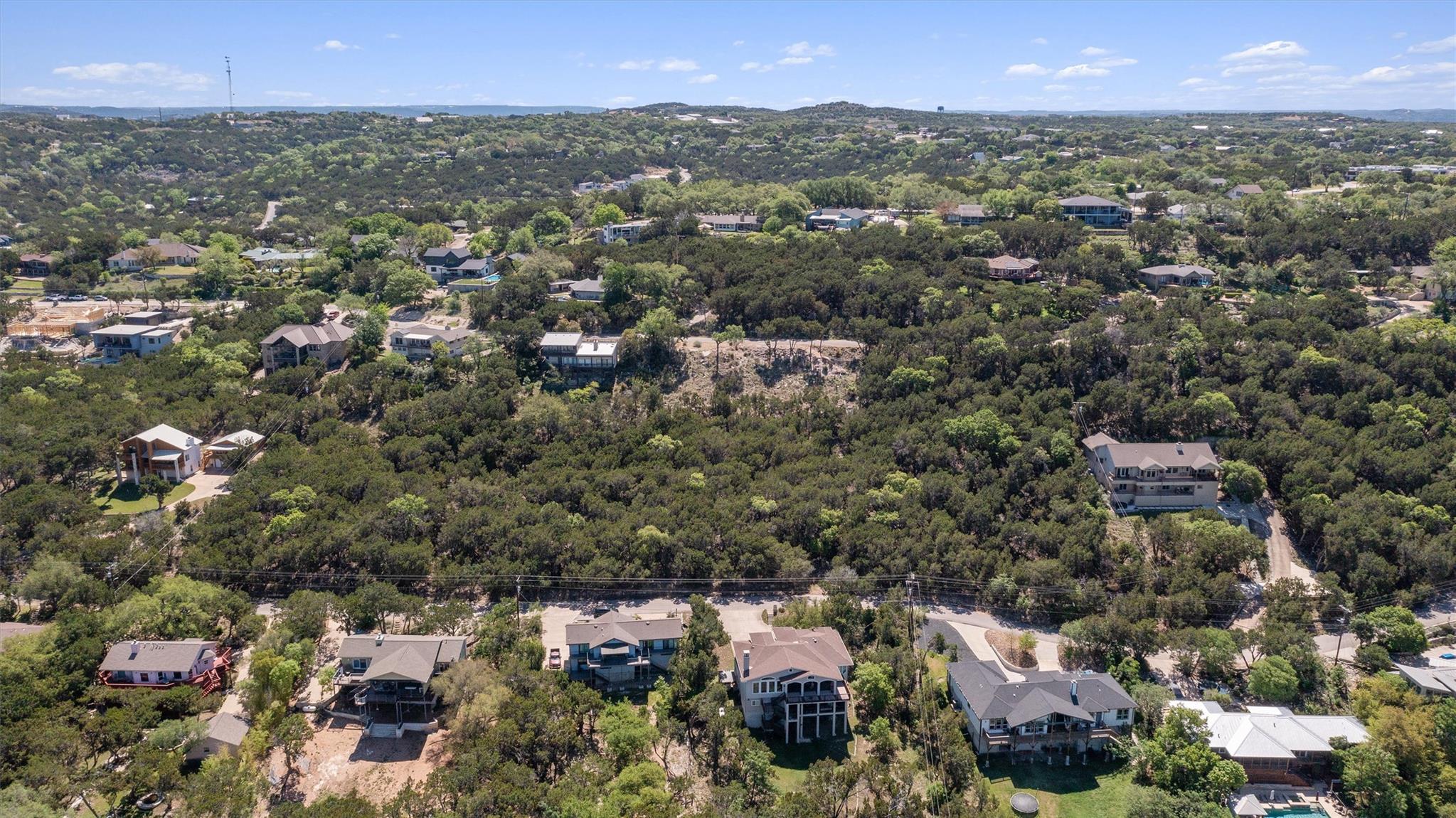 6203 Lakeshore Dr, Lago Vista, TX 78645