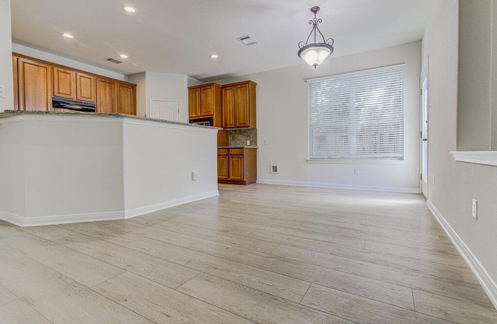 903 Fork Ridge Path, Round Rock, TX 78665