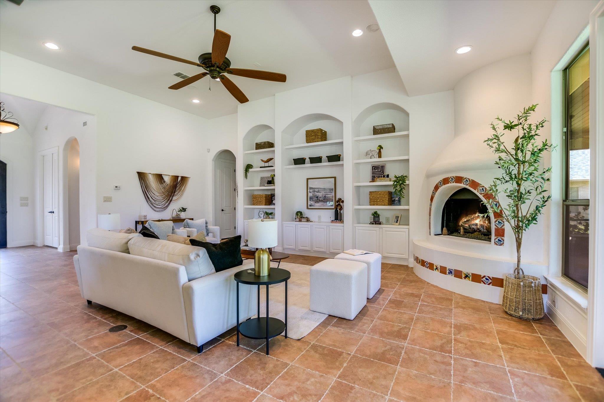 831 Southriver Rd, Wimberley, TX 78676