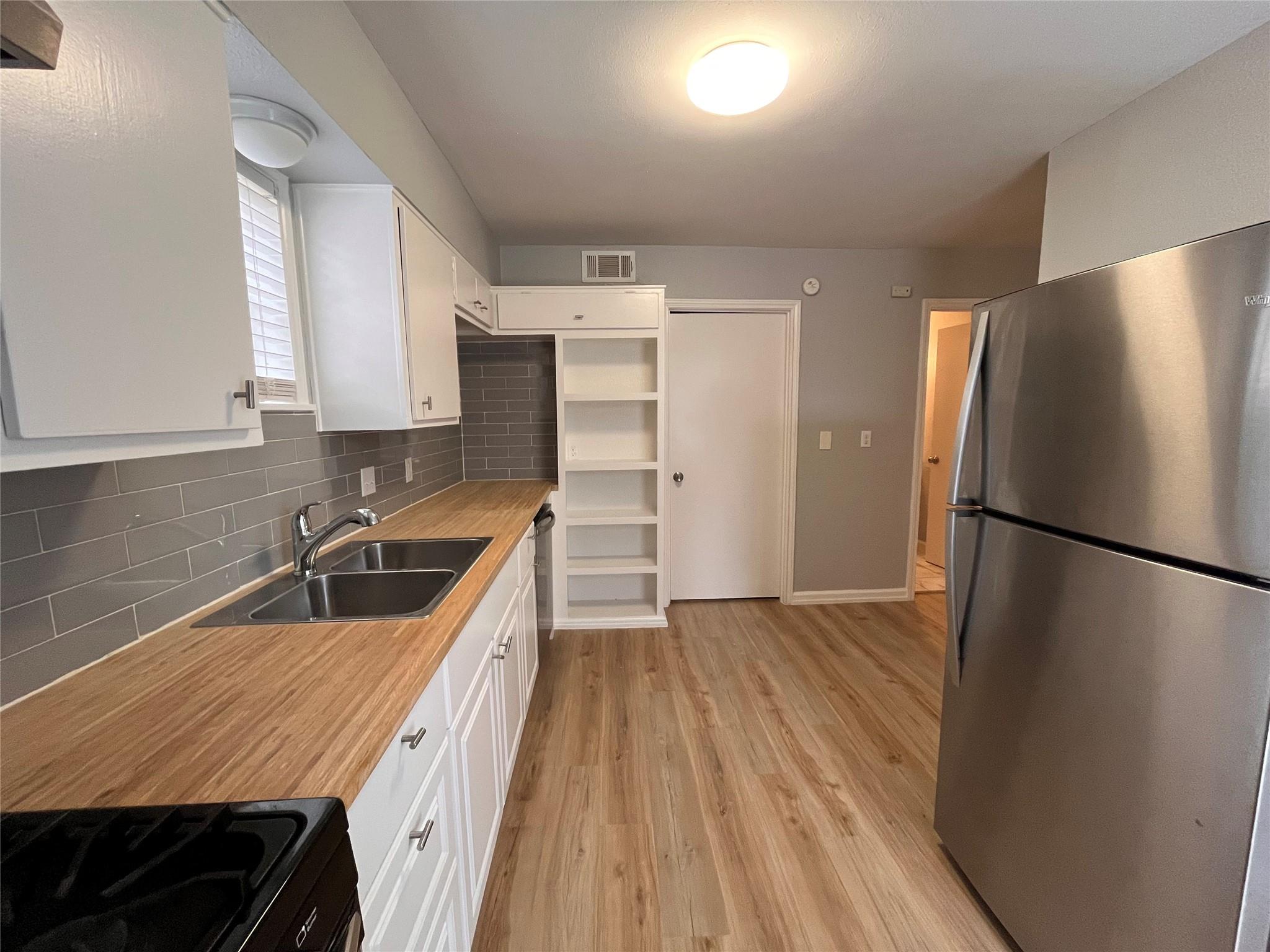8802 LITTLE WALNUT Dr # A, Austin, TX 78753