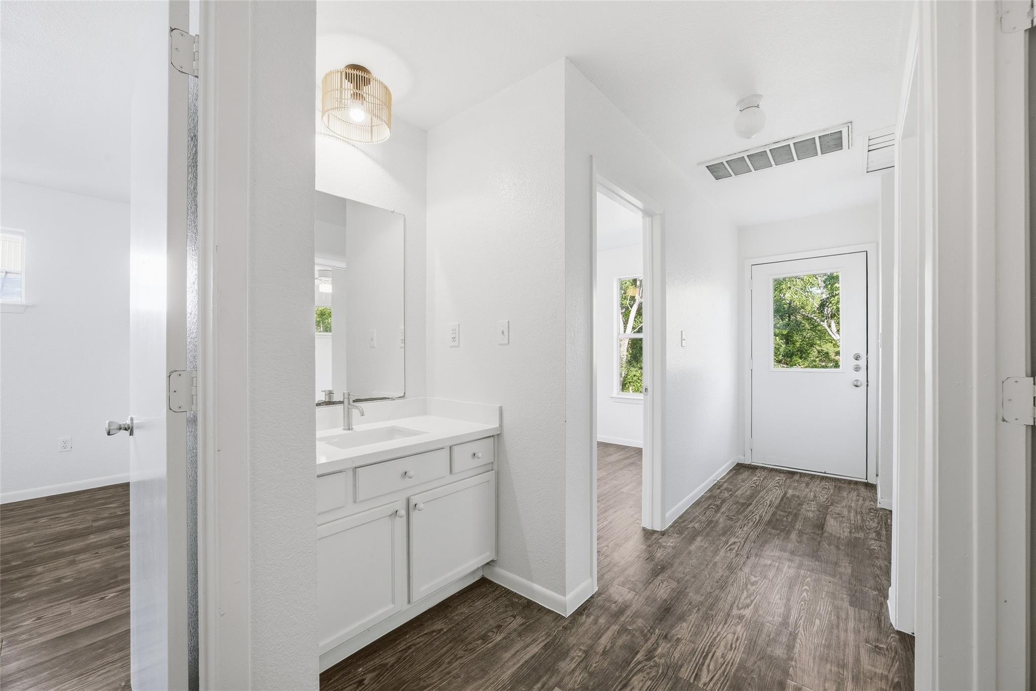 1106 Delano St, Austin, TX 78721