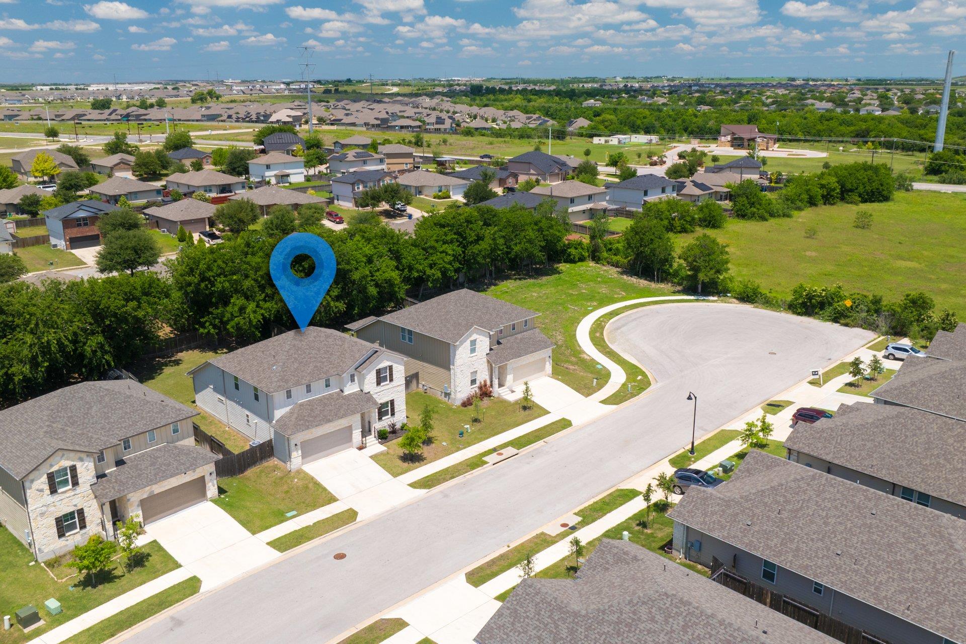 105 Greenspire Downs Dr, Hutto, TX 78634