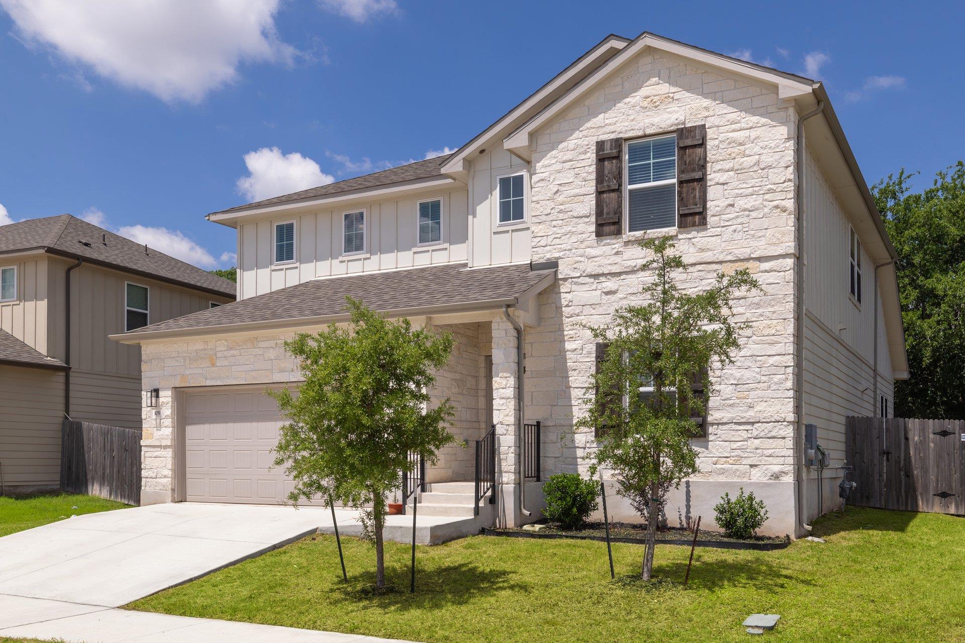 105 Greenspire Downs Dr, Hutto, TX 78634