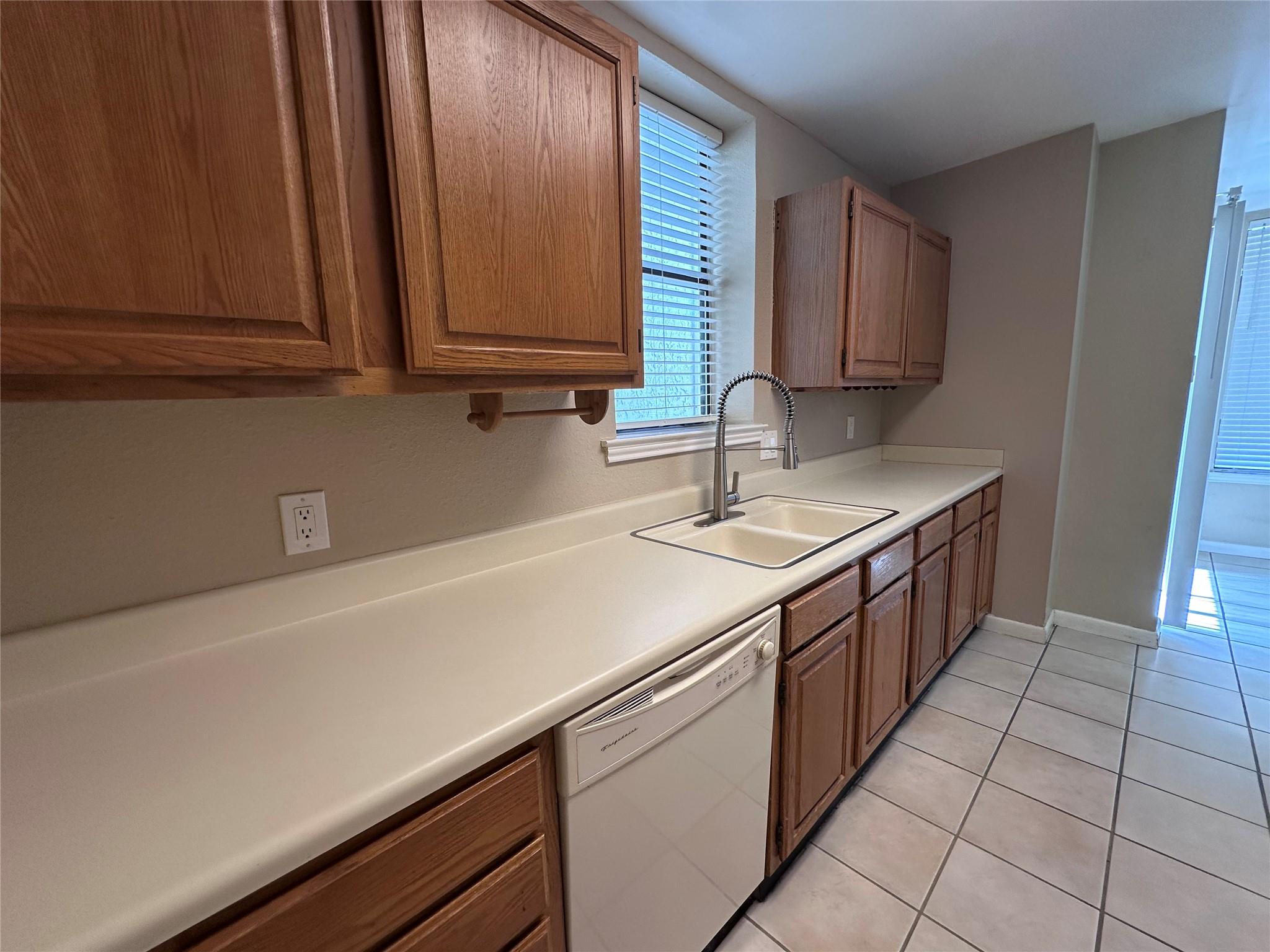 2409 Leon St # 205, Austin, TX 78705