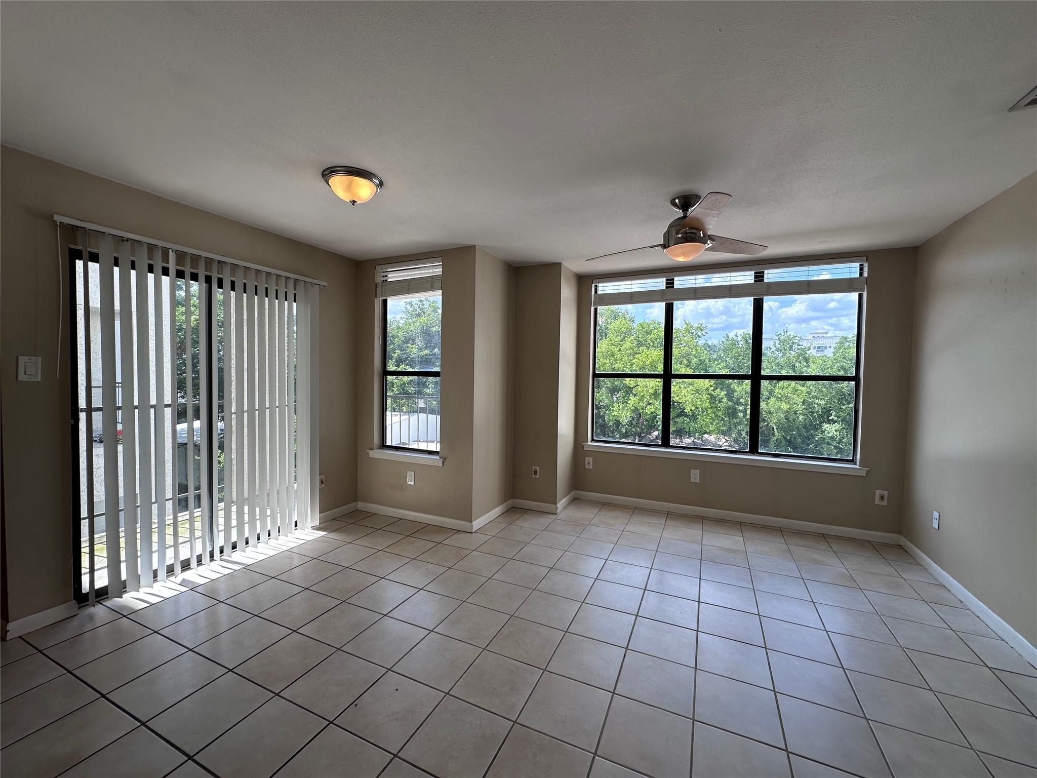 2409 Leon St # 205, Austin, TX 78705