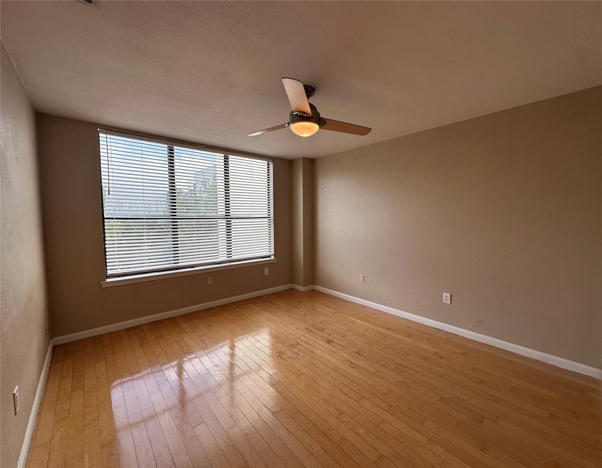 2409 Leon St # 205, Austin, TX 78705
