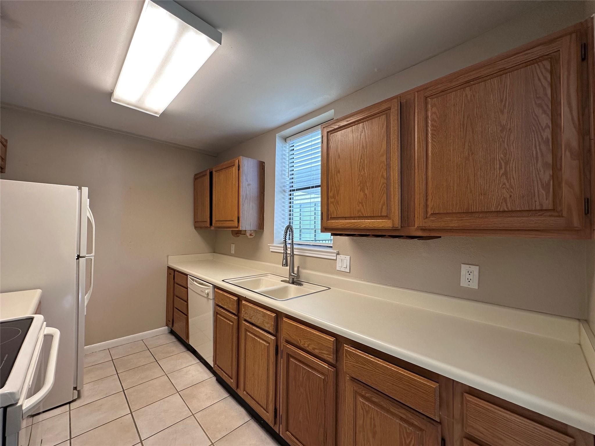 2409 Leon St # 205, Austin, TX 78705