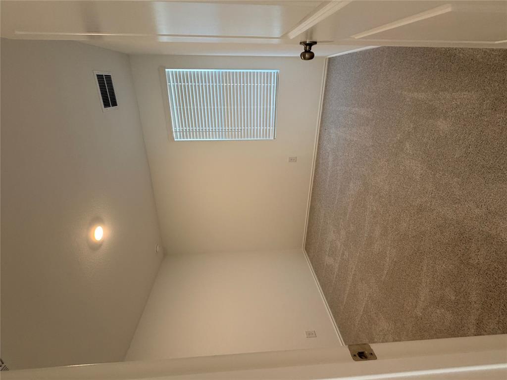 208 Skyfire St, Hutto, TX 78634