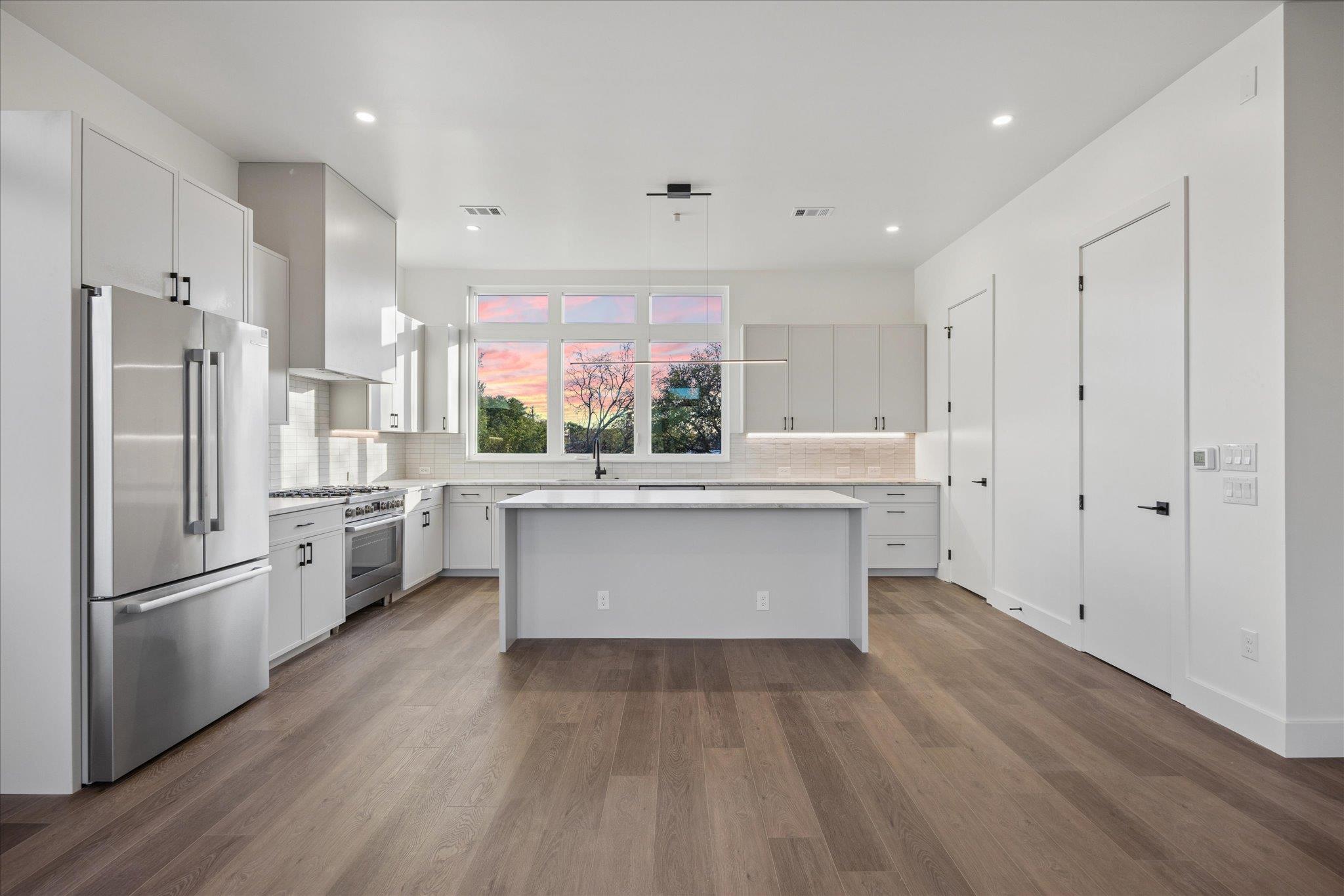 4101 Menchaca Rd # 205, Austin, TX 78704