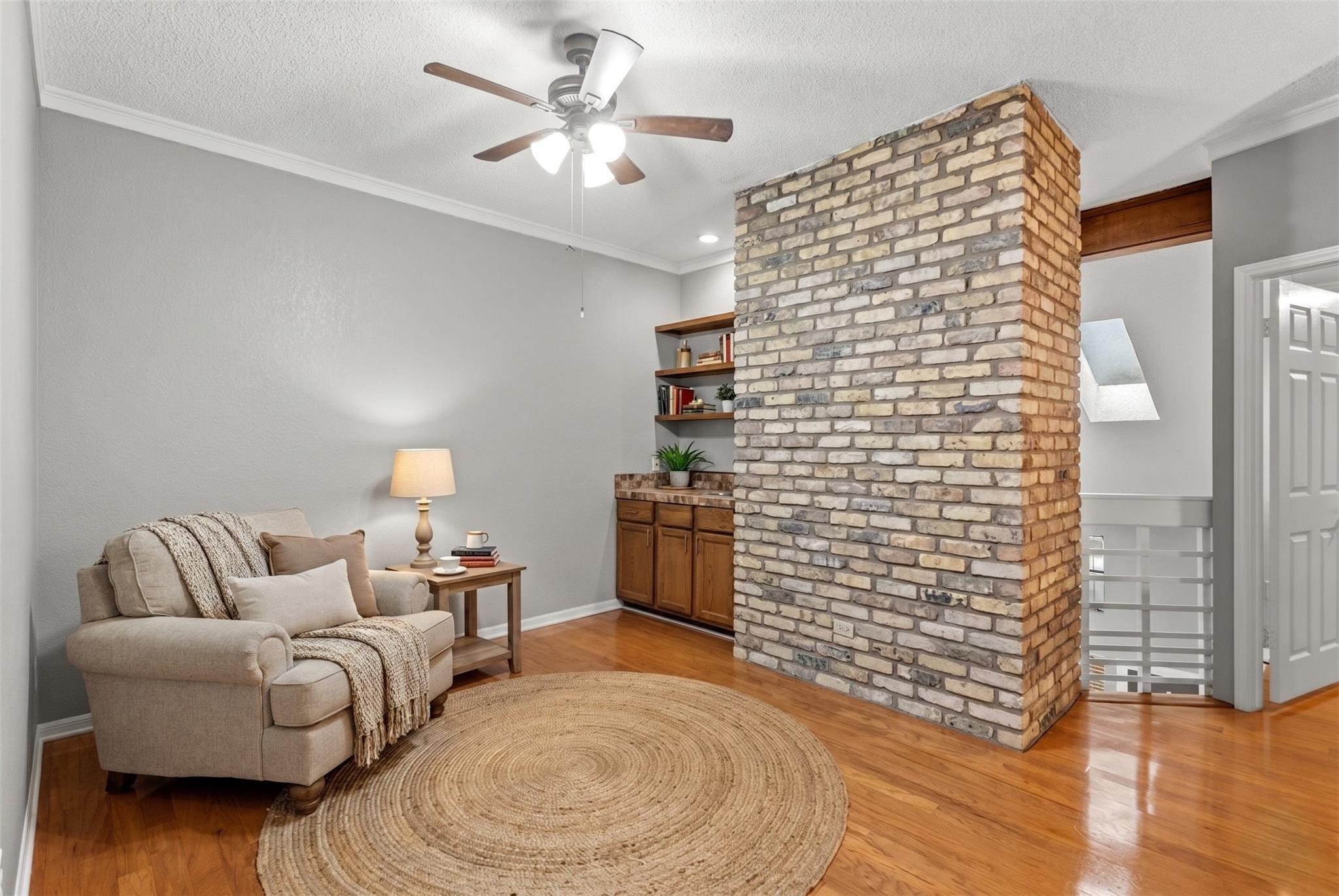 10819 Crown Colony Dr # 27, Austin, TX 78747