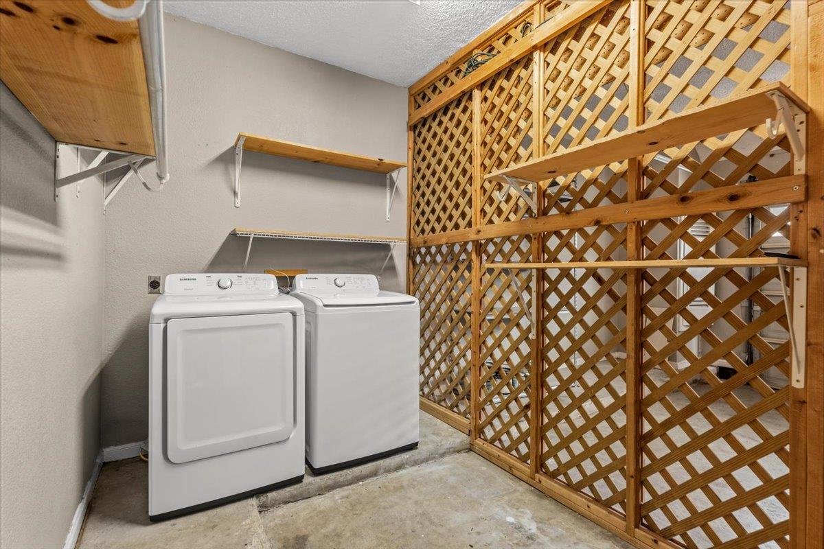 10819 Crown Colony Dr # 27, Austin, TX 78747