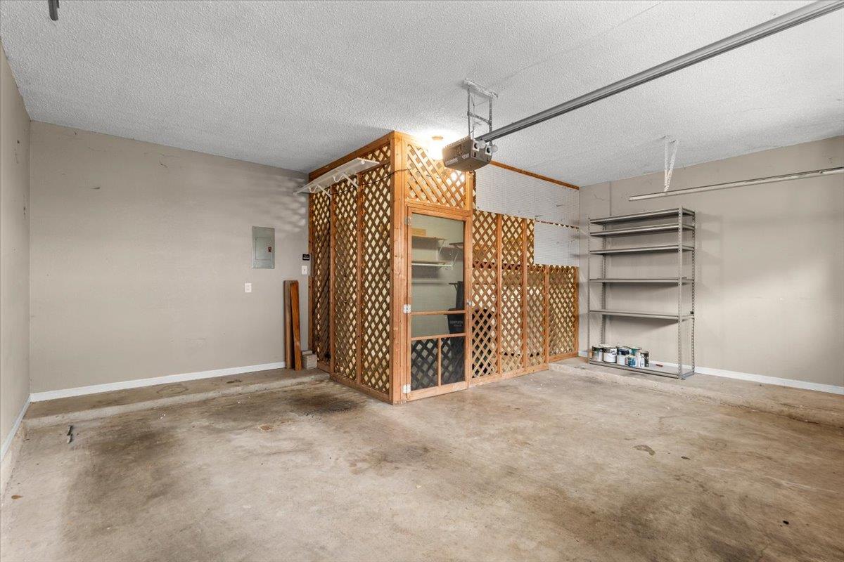 10819 Crown Colony Dr # 27, Austin, TX 78747