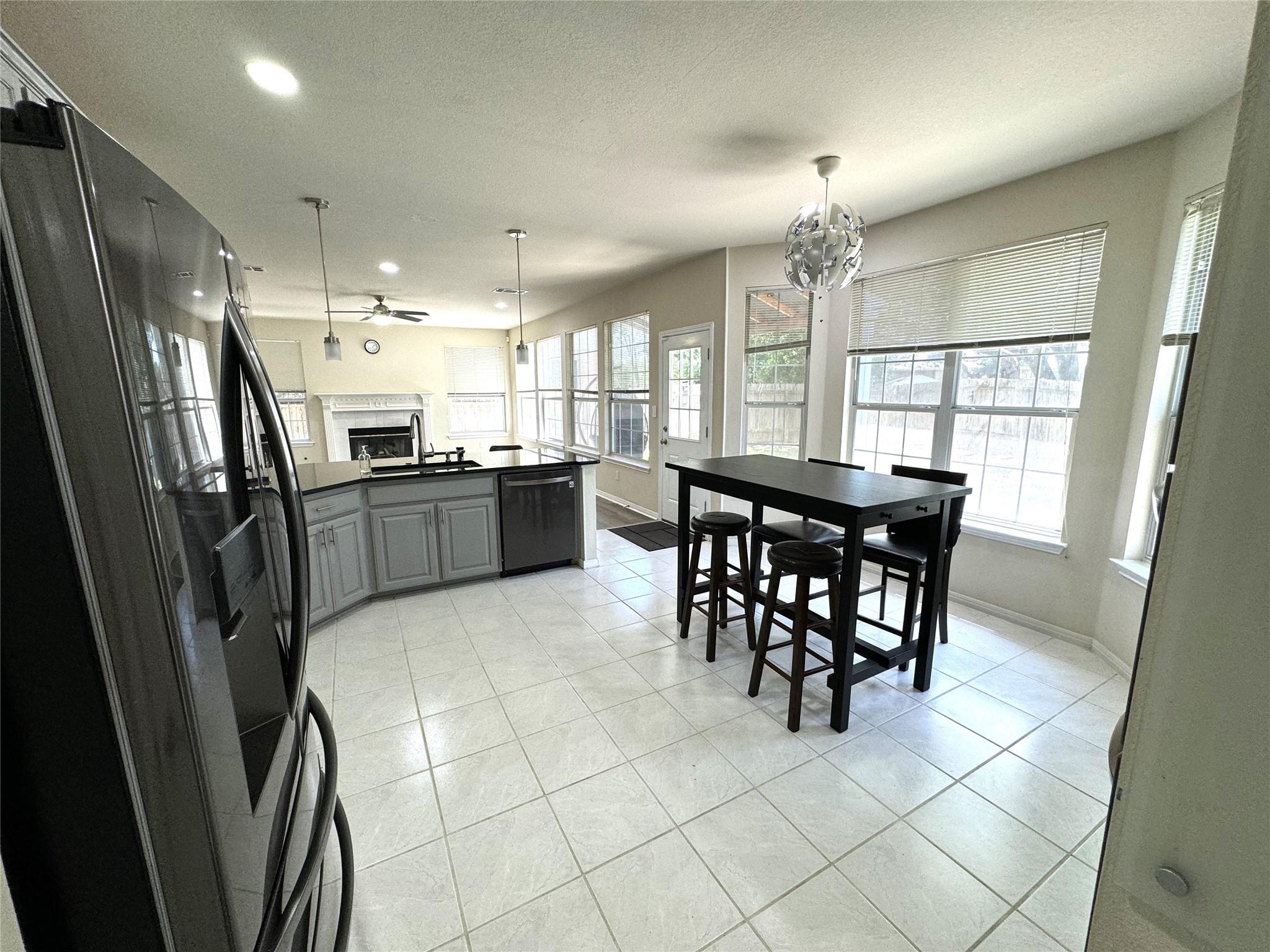 8807 Splitarrow Dr, Austin, TX 78717