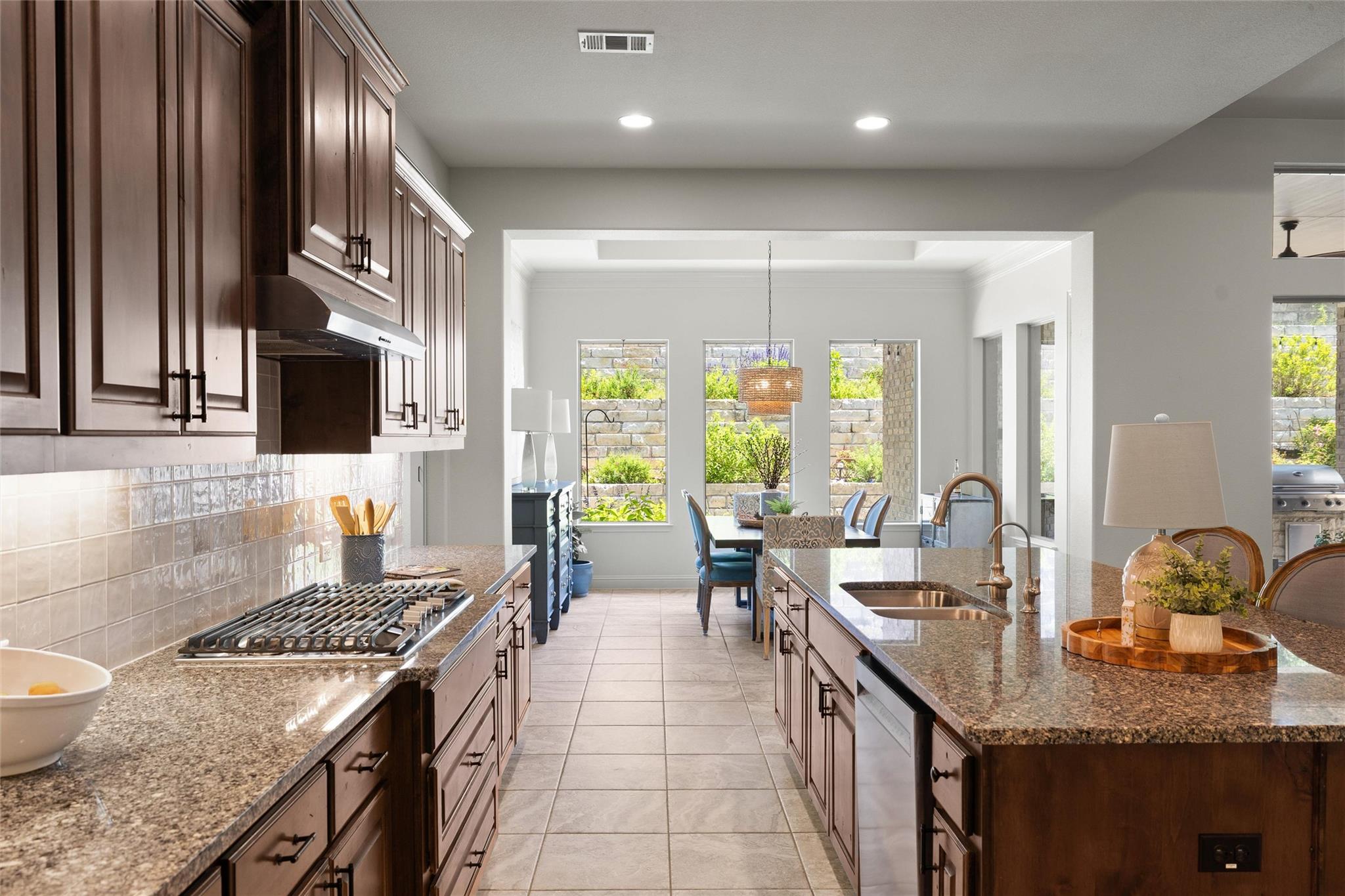 140 Stoney Point Rd, Austin, TX 78737