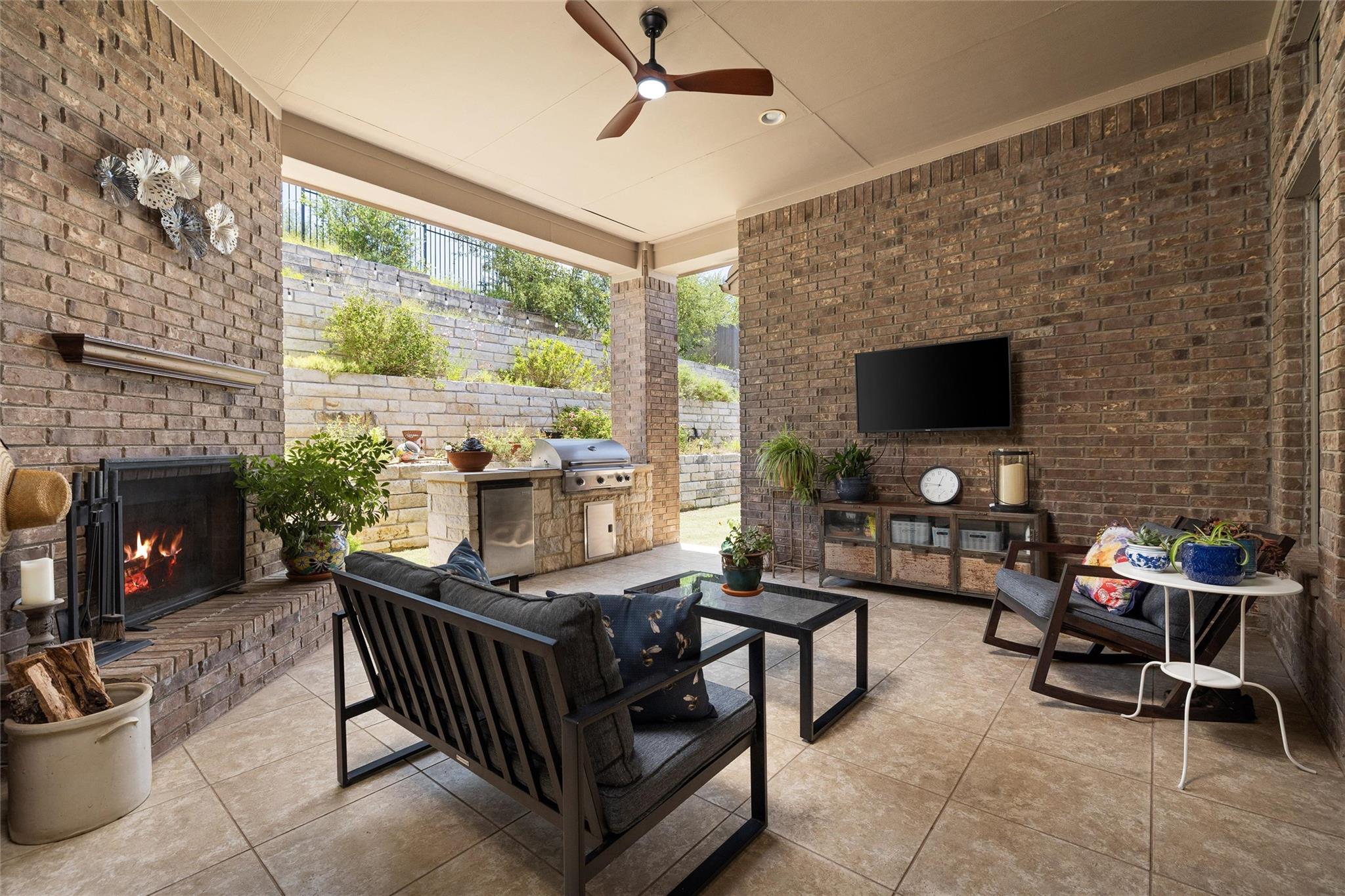 140 Stoney Point Rd, Austin, TX 78737