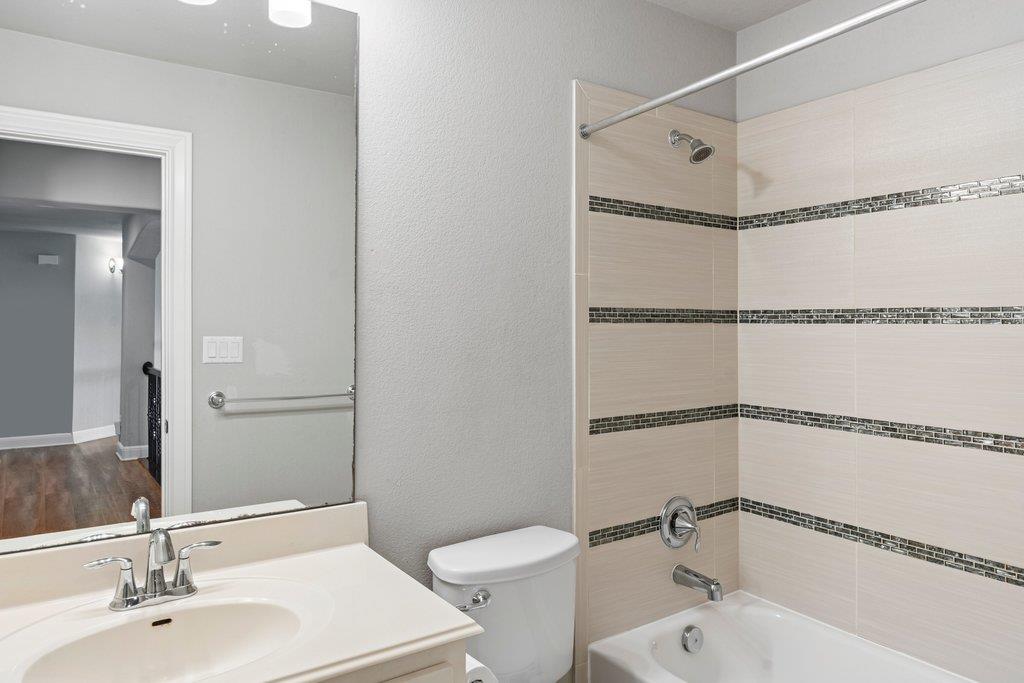 5313 Lipan Apache Bnd, Austin, TX 78738