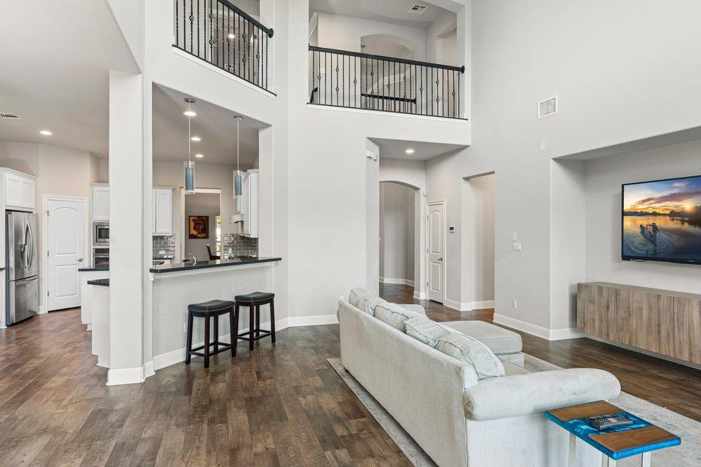 5313 Lipan Apache Bnd, Austin, TX 78738