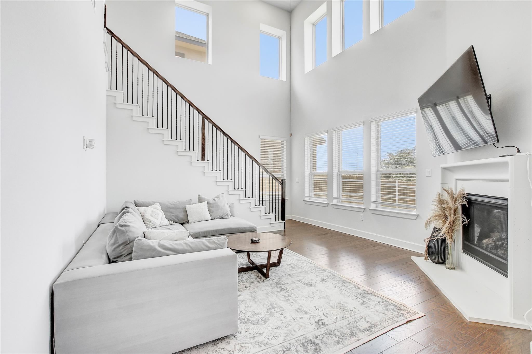 2714 Sebring Cir, Austin, TX 78747