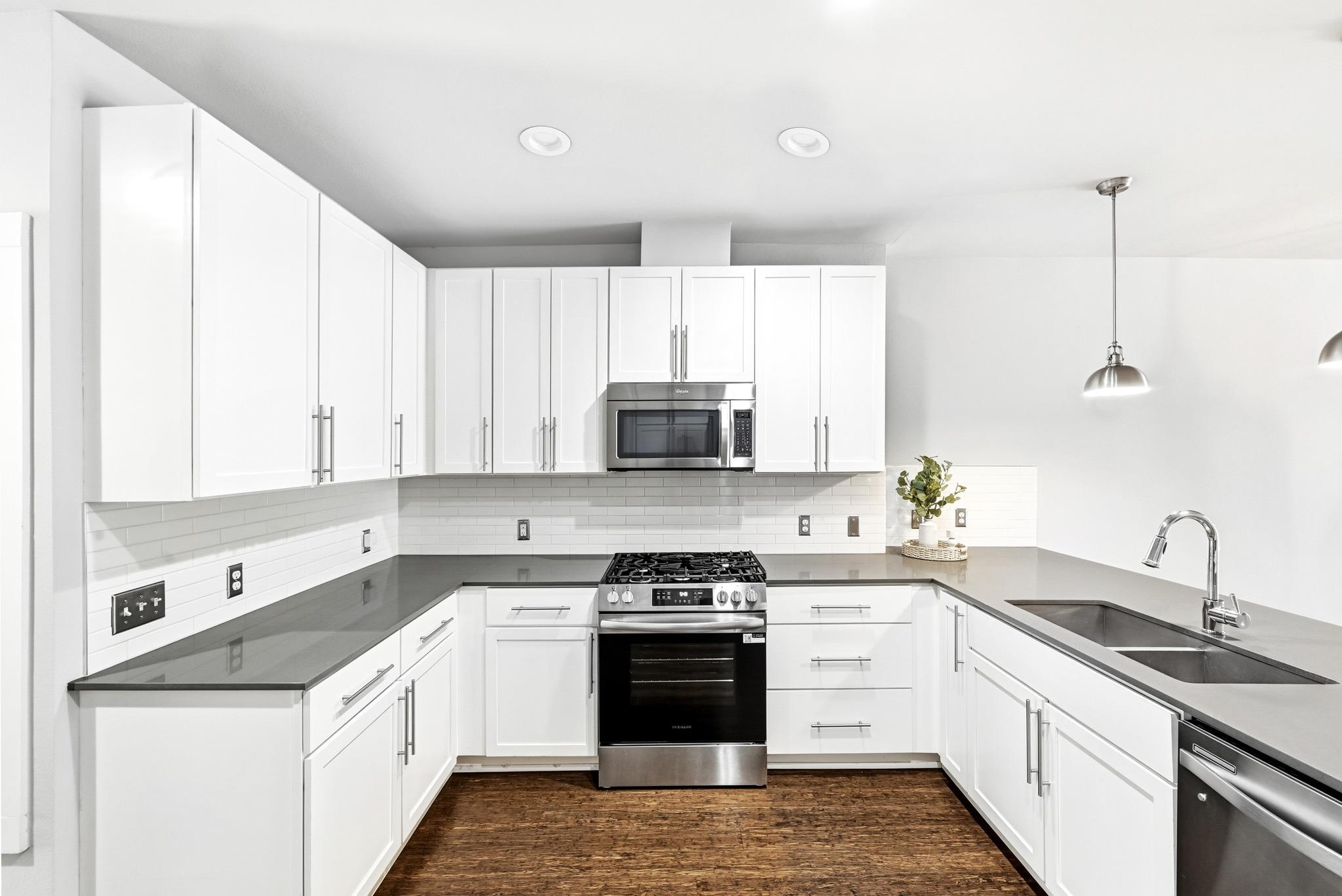 2801 Dulce Ln # 722, Austin, TX 78704