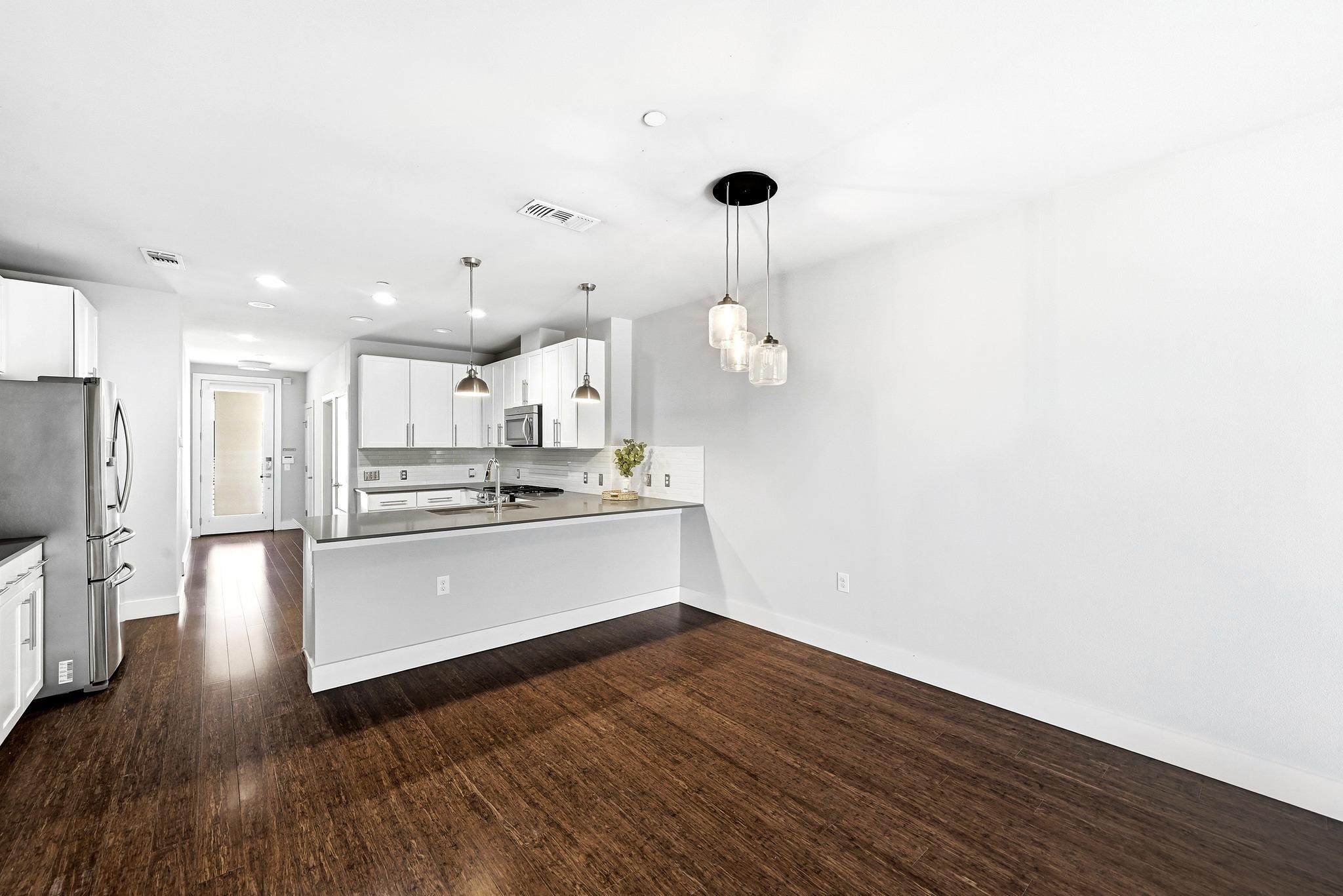 2801 Dulce Ln # 722, Austin, TX 78704