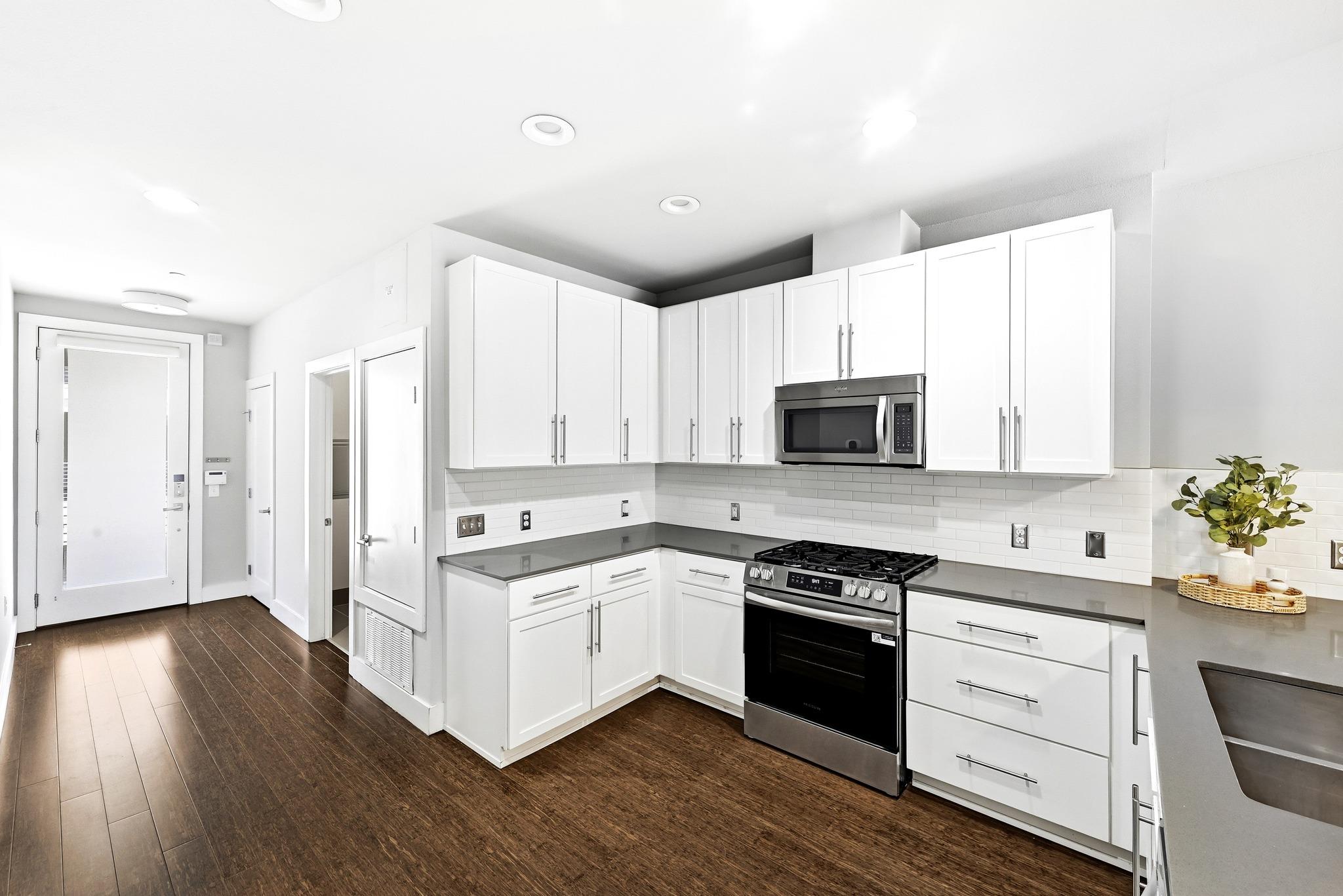 2801 Dulce Ln # 722, Austin, TX 78704