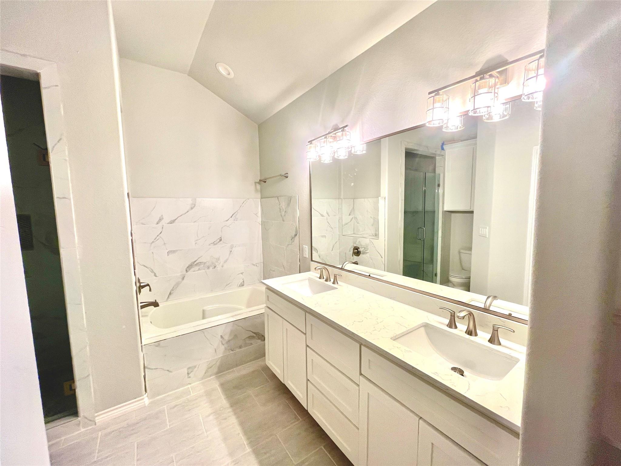 386 B Tahitian Dr, Bastrop, TX 78602