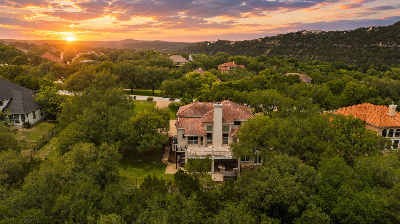 2901 Demona Dr, Austin, TX 78733