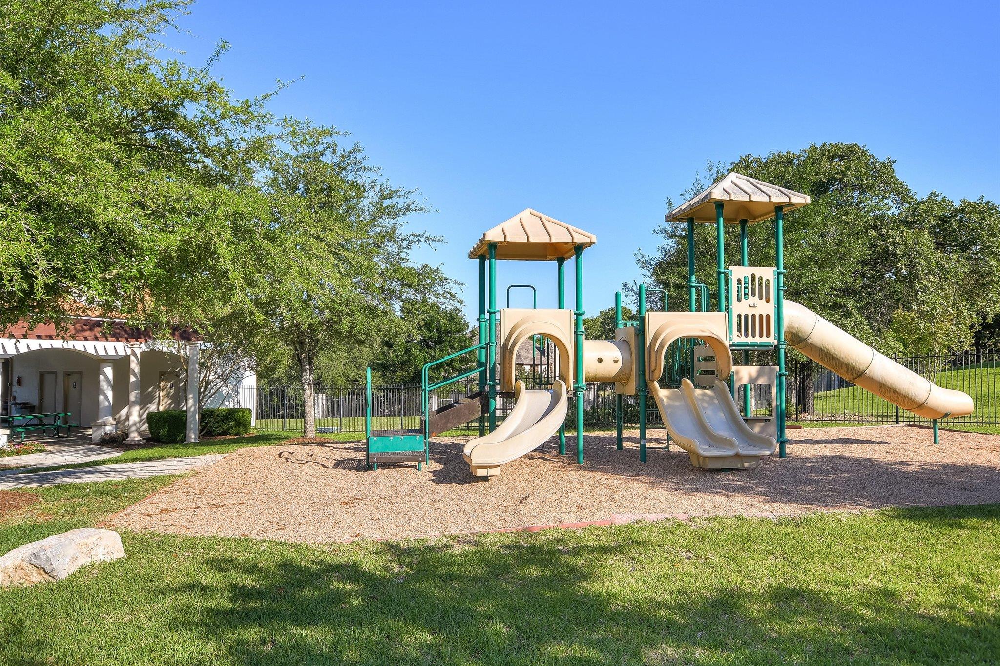2901 Demona Dr, Austin, TX 78733