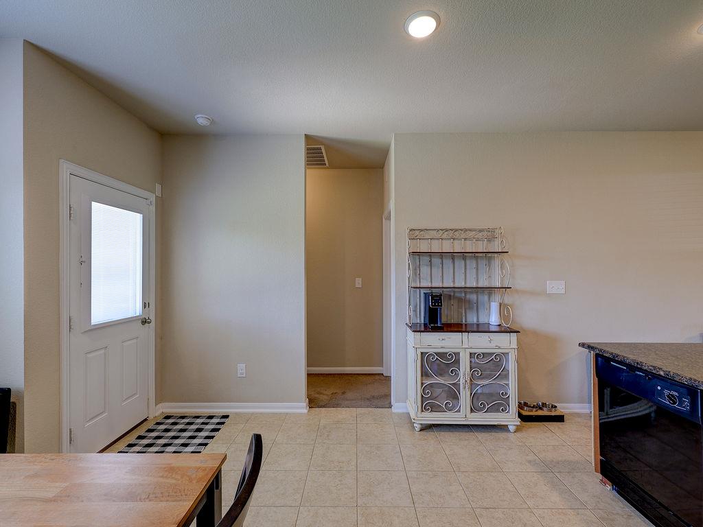 108 Timber Brook Dr, Hutto, TX 78634