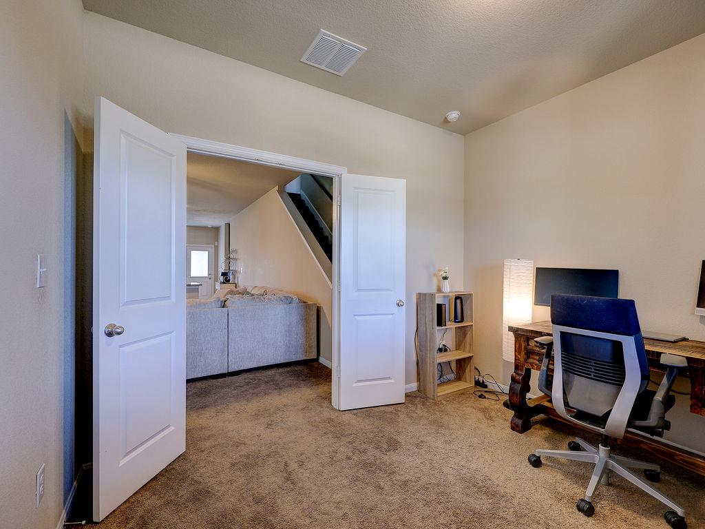 108 Timber Brook Dr, Hutto, TX 78634