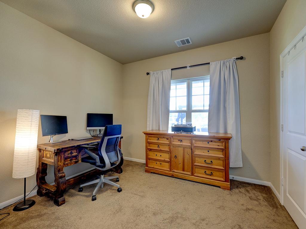 108 Timber Brook Dr, Hutto, TX 78634