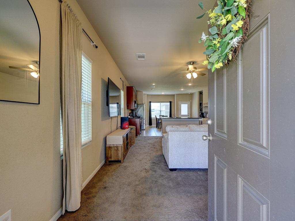 108 Timber Brook Dr, Hutto, TX 78634