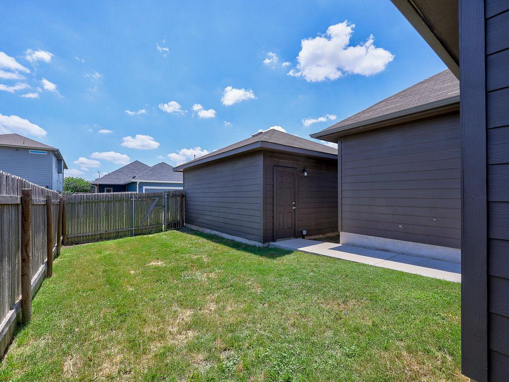 108 Timber Brook Dr, Hutto, TX 78634