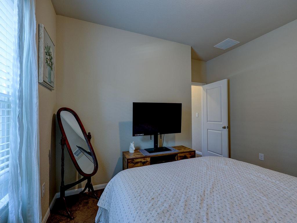 108 Timber Brook Dr, Hutto, TX 78634