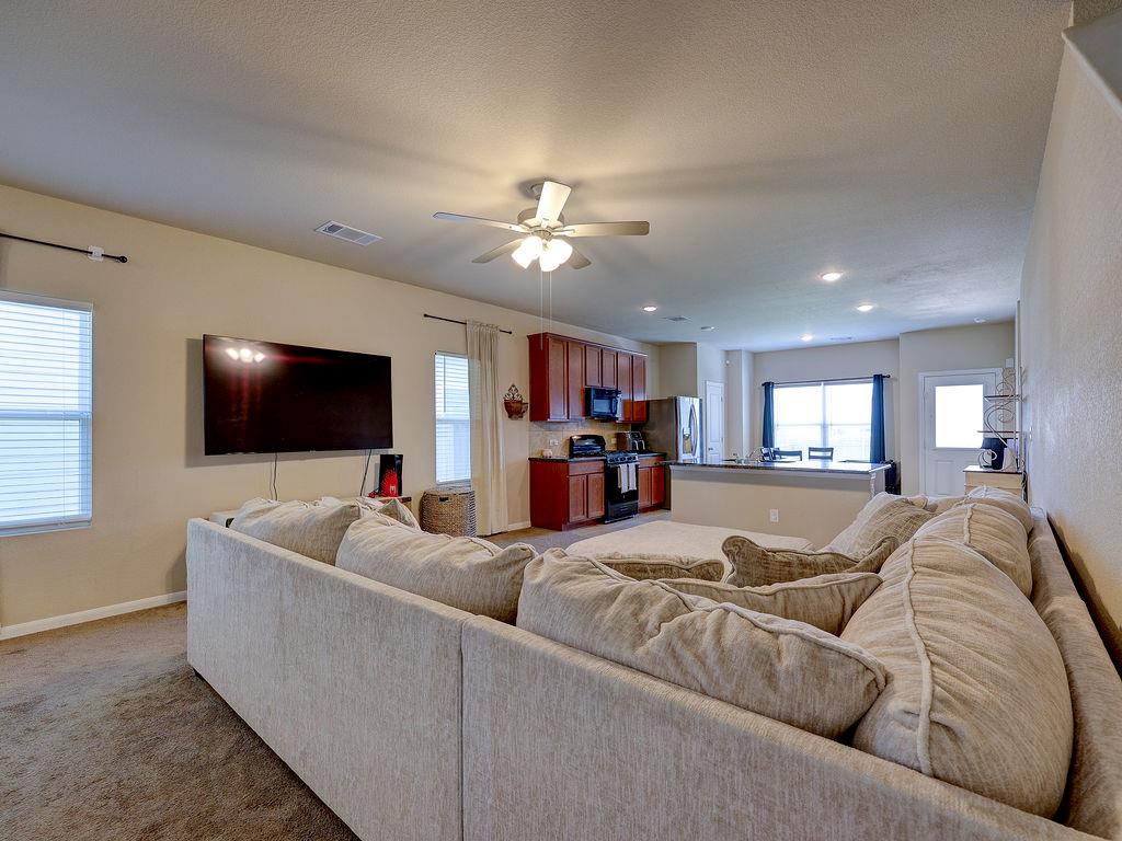 108 Timber Brook Dr, Hutto, TX 78634
