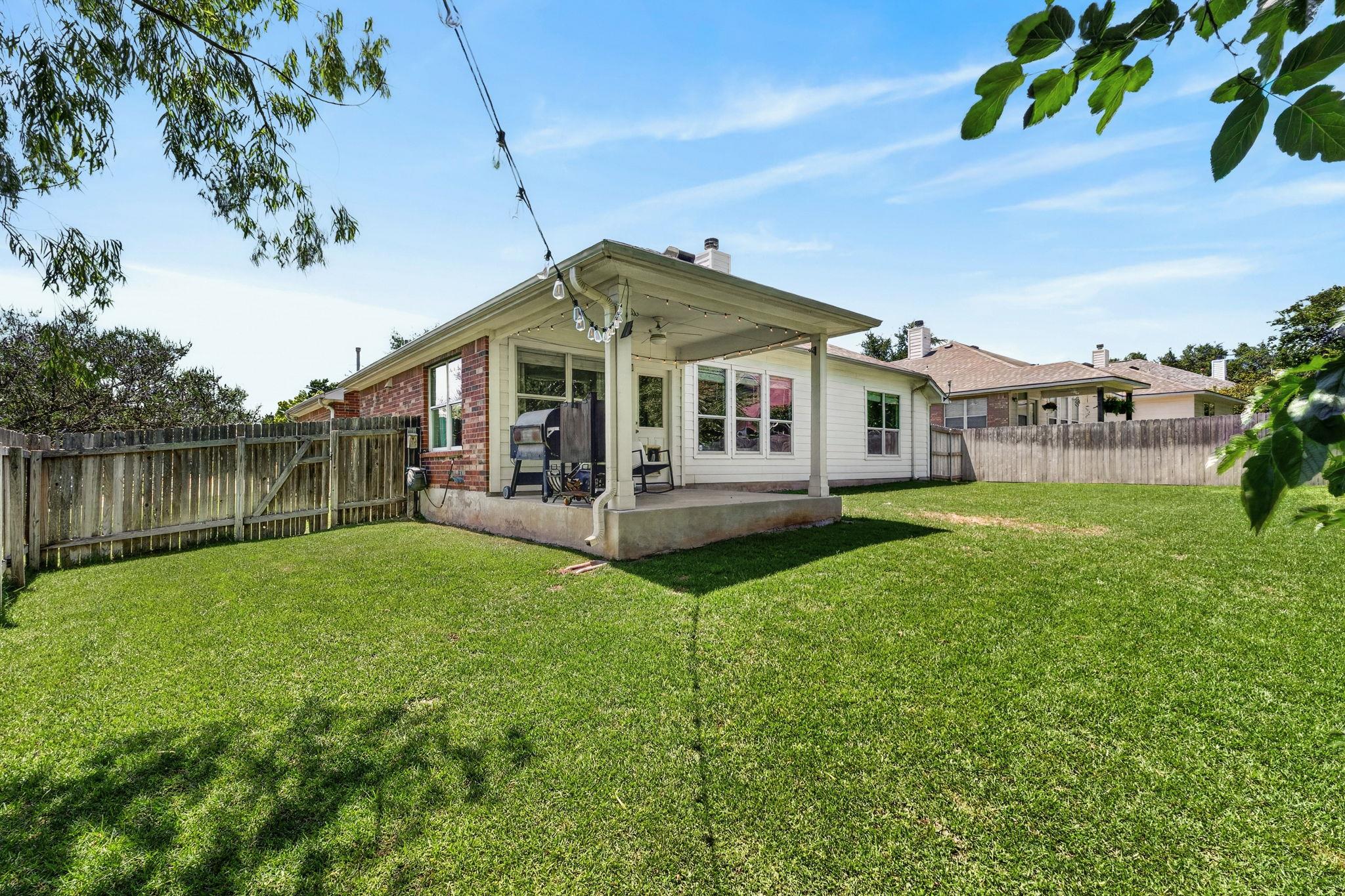 2504 Branding Iron Ln, Leander, TX 78641