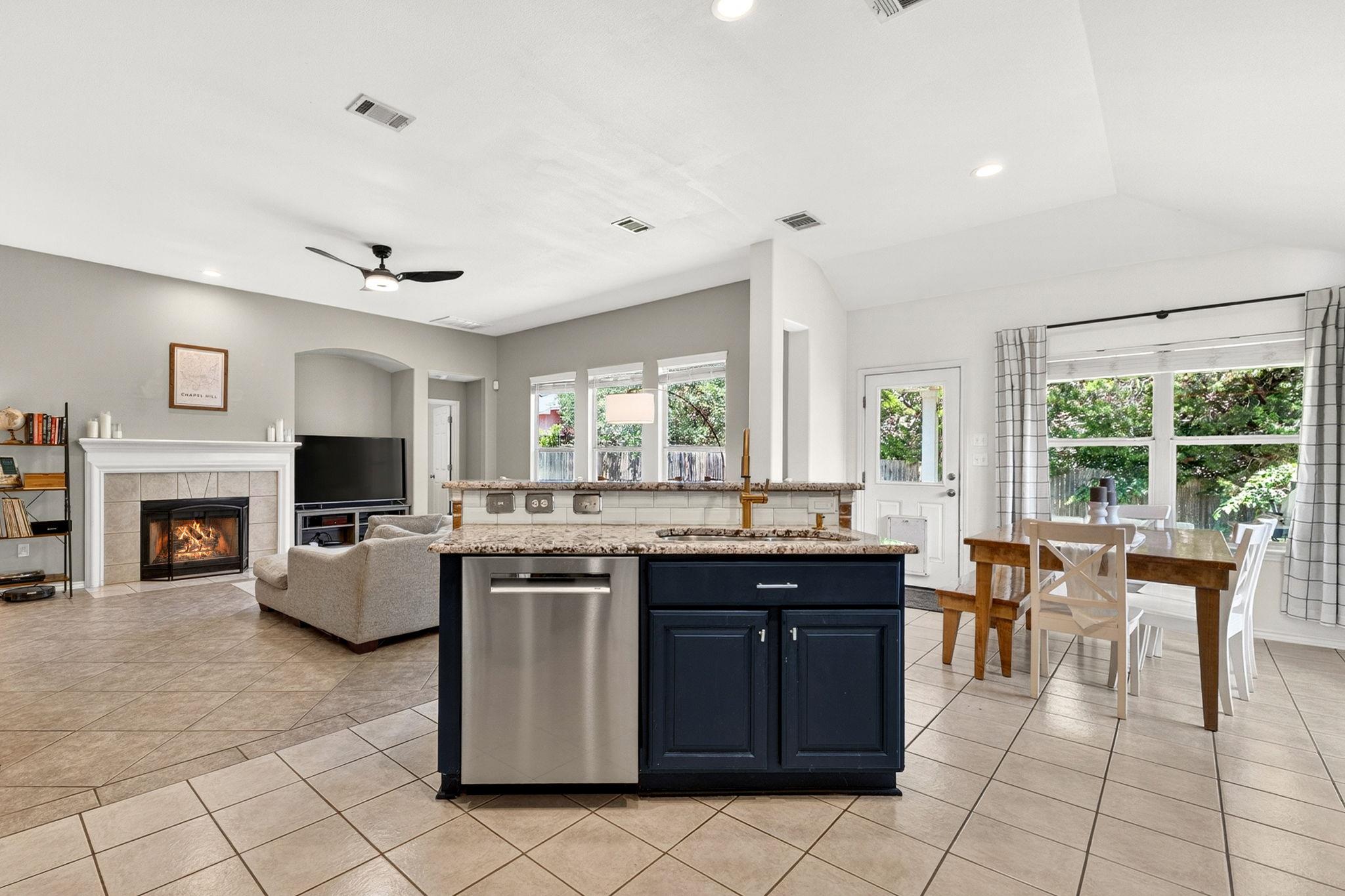 2504 Branding Iron Ln, Leander, TX 78641