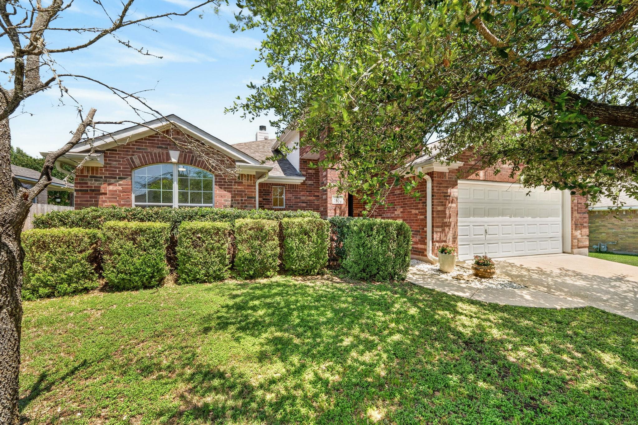 2504 Branding Iron Ln, Leander, TX 78641