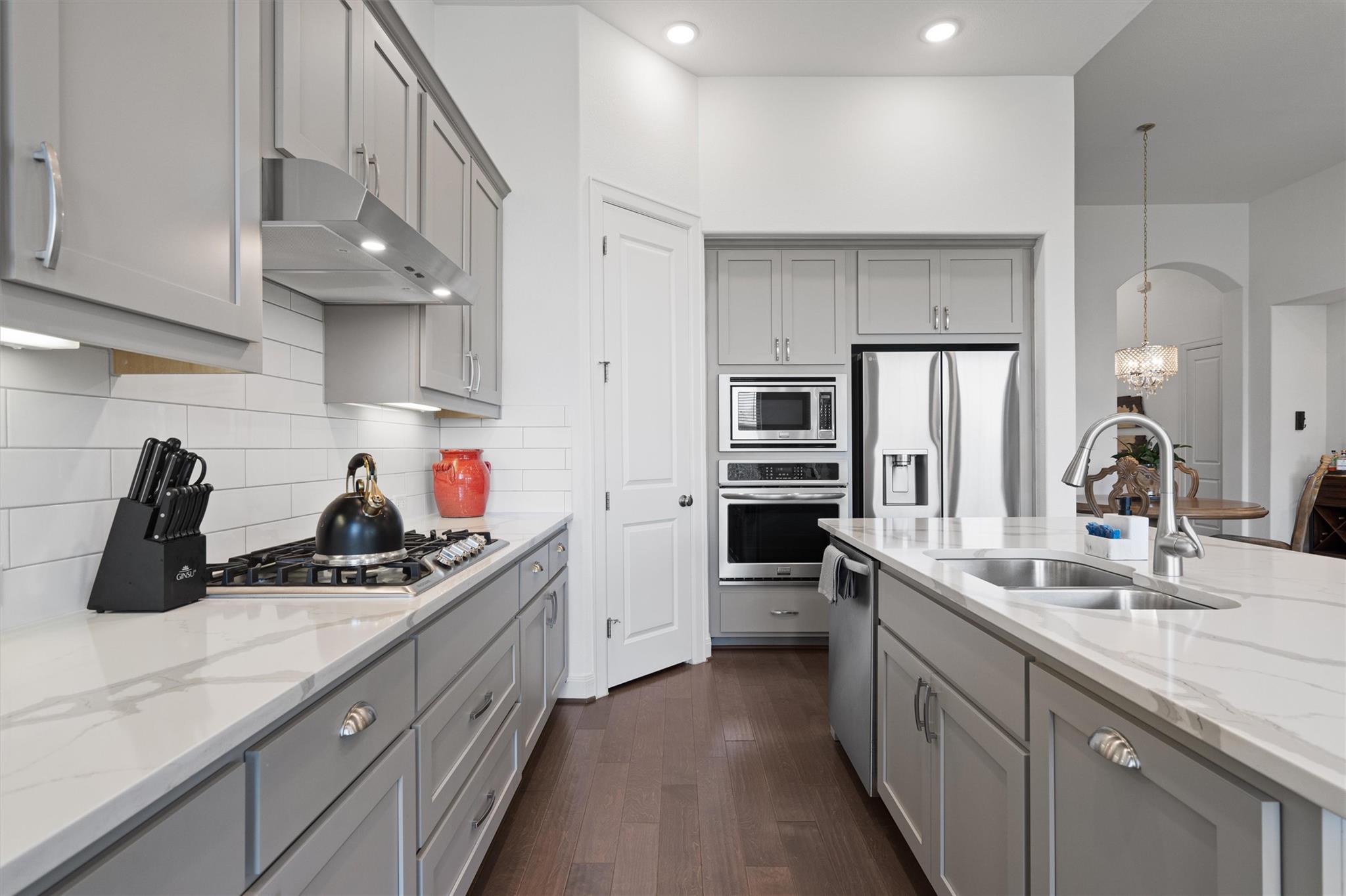 101 Permian Ln, Liberty Hill, TX 78642