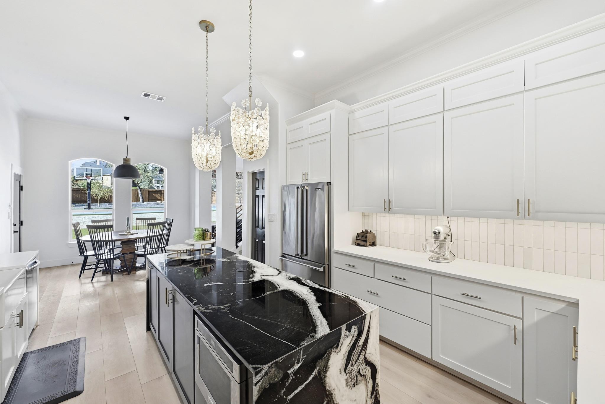 131 Eaton Ln, Austin, TX 78737